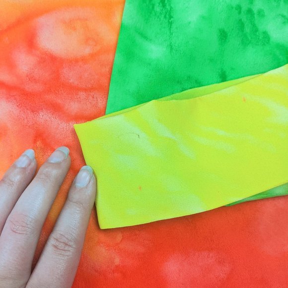 Paul Sisto Bold Colorful Green / Yellow / Red Three Piece Blouse & Pant Set - Picture 15 of 15